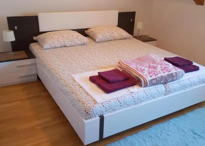 Villa Beautiful 3-bed In Mali *