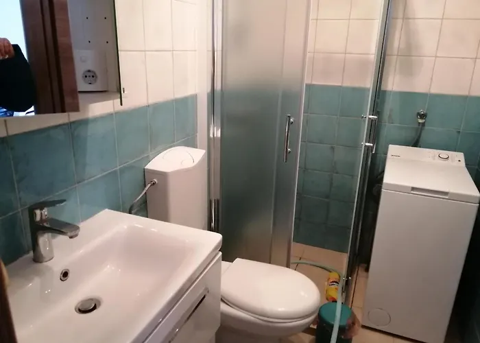 Beautiful 3-bed In Mali *
