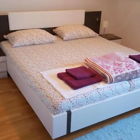 Villa Lovely 3-bed In Mali *