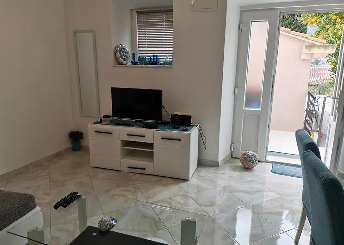 Beautiful 3-bed In Mali